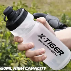 650 ml Wasserflasche inkl. Halterung